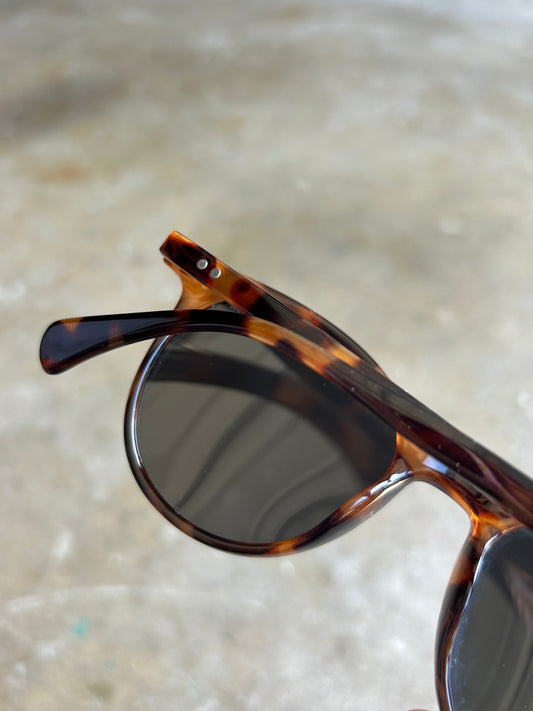 Round Tortoise Shell Sunglasses